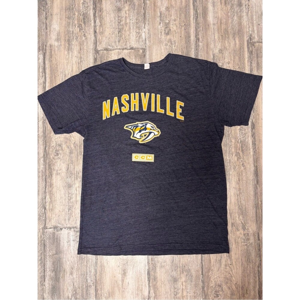 Nashville Predators CCM NHL T Shirt Men’s Large Navy Logo Hockey
